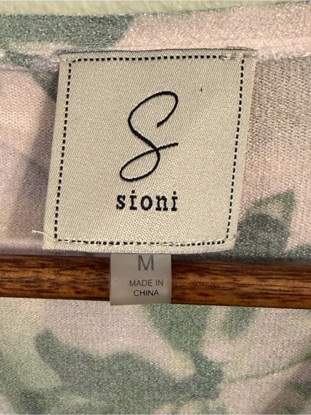 Sioni Floral Short Sleeve Knit Top Green Purple V-Neck Lightweight Size M - Picture 2 of 8
